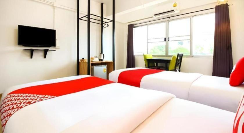 Kailub Rooms Hotel Bangkok Buitenkant foto